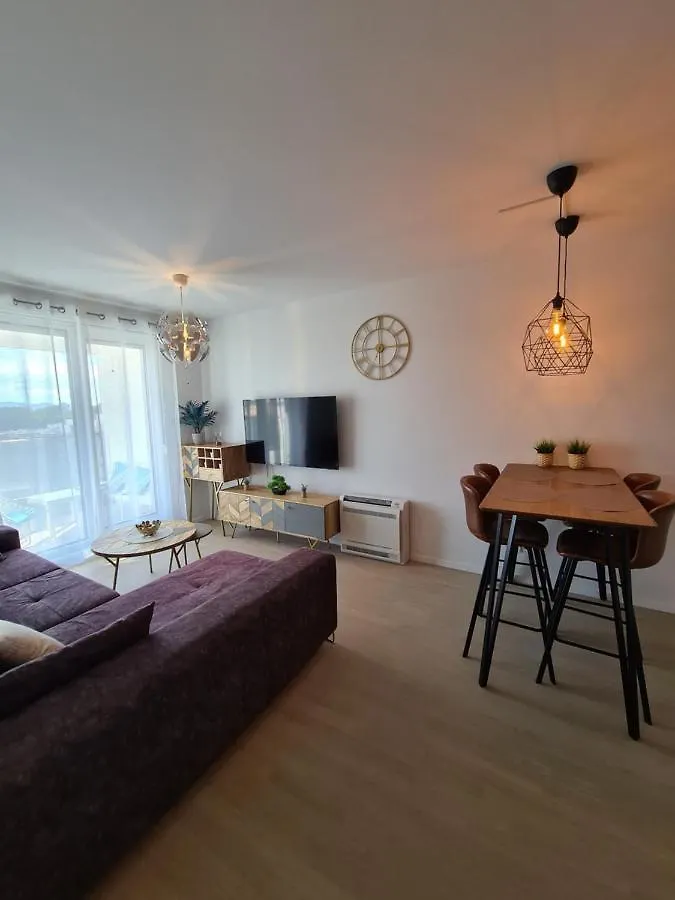 Apartment Mare With Parking Zadar Croatia