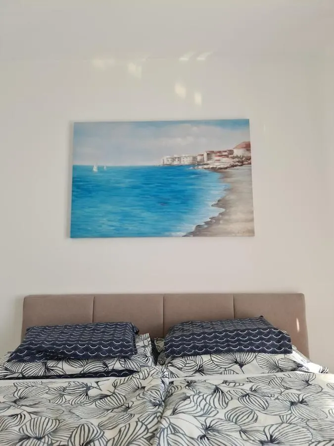 Apartment Mare With Parking Zadar