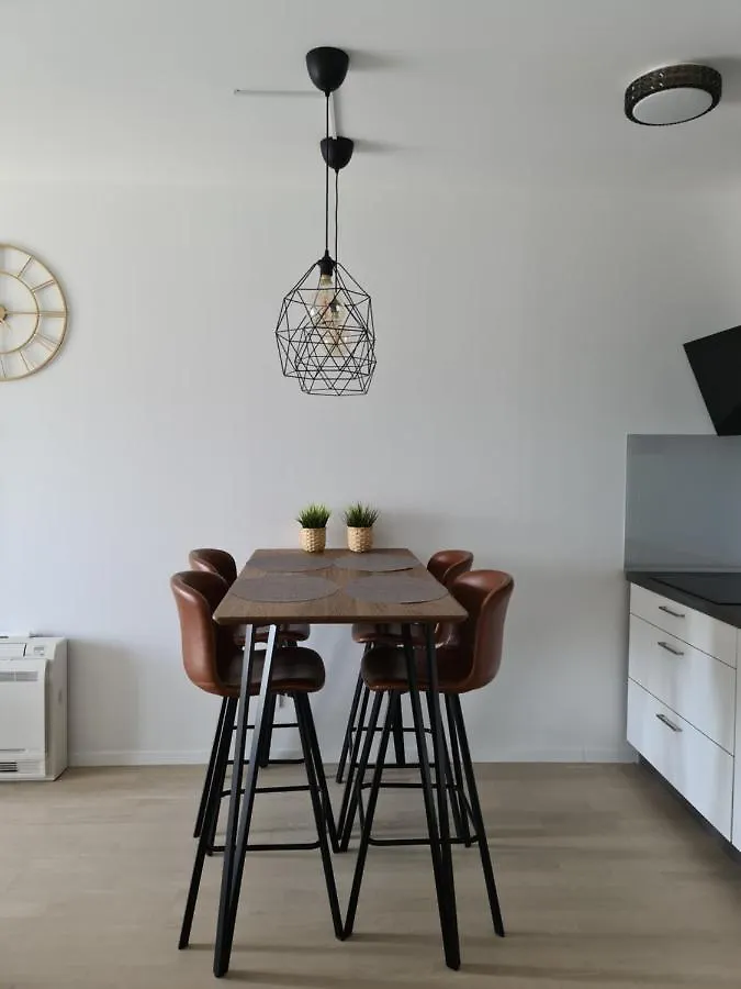 Apartment Mare With Parking Zadar